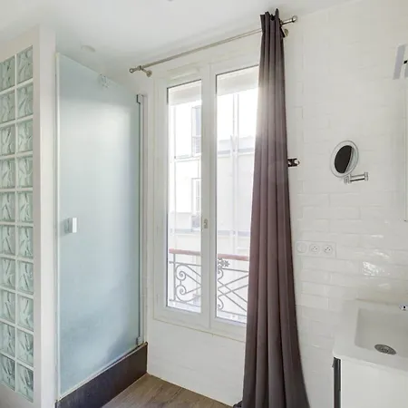Bnbnova - Eiffel Tower & Invalides - 1br Lägenhet Paris