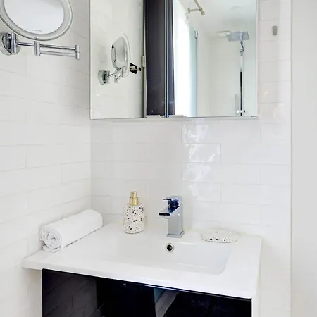 Bnbnova - Eiffel Tower & Invalides - 1br Paris